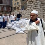 «قلبه وقّف من الصدمة».. شاب يسقط ميتاً لحظة تلقيه خبر رحيل أمه!