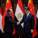 أذكى شخص في مصر .. بدل ما يدفع راتب غفير.. فتح الواي فاي للشباب والنتيجة حراسة 24 ساعة!